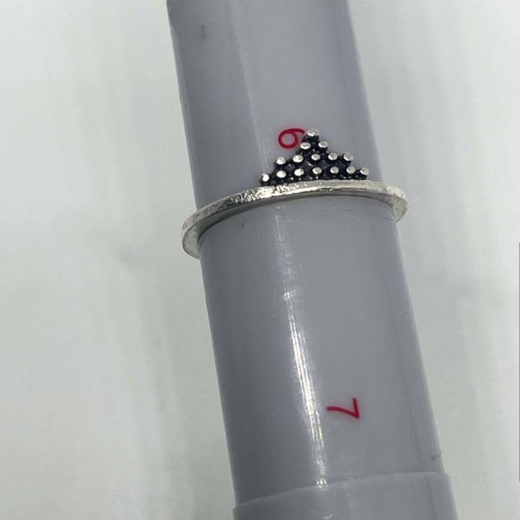 New Handmade Sterling Silver Geometric Pyramid Petite Ring - Picture 8 of 8